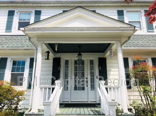 3917 Aspen St, Chevy Chase, MD 20815