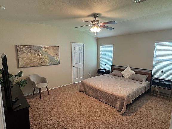 5th image of 6401 Cool Creek Dr