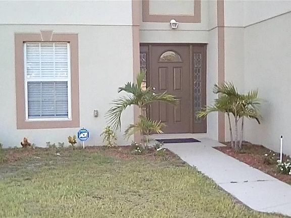 3rd image of 515 Woodland Creek Blvd