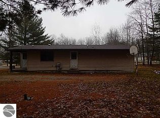 7186 Ponderosa Dr, Cadillac, MI 49601