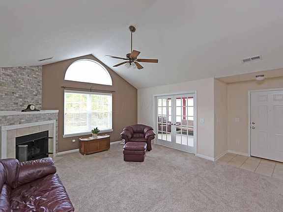 2nd image of 139 Colonial Woods Dr