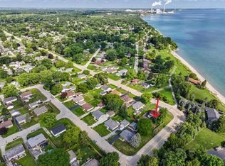 2115 6 Mile ROAD, Racine, WI 53402