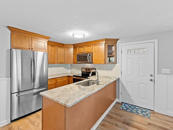 5th image of 35 Ashumet Road UNIT 10B