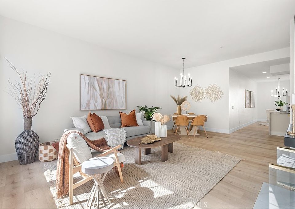 1st image of 28 Montana Del Lago Dr