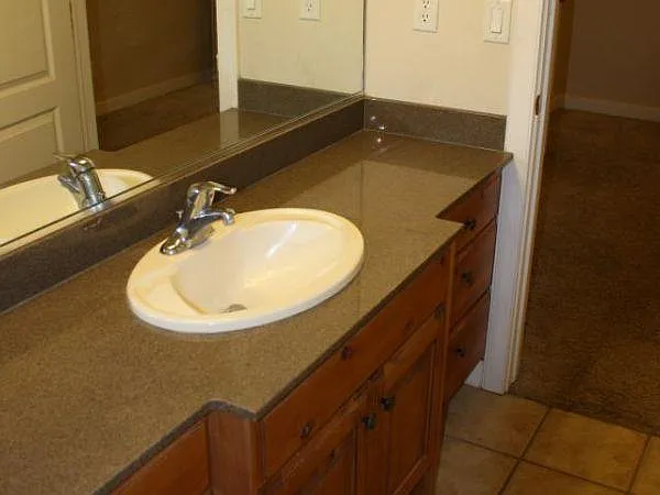 1025 N 130 W — Photo 2