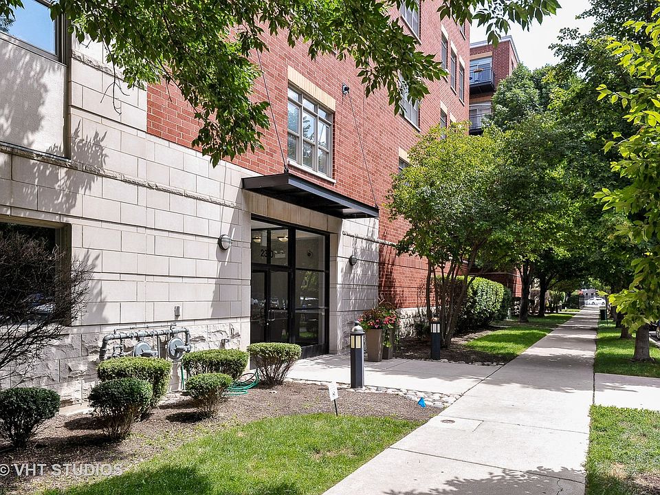 1st image of 2310 W Saint Paul Ave APT 301