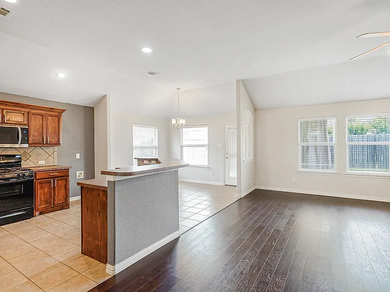 6528 Sierra Madre Dr — Photo 5