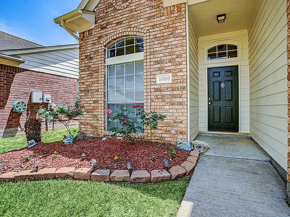 3rd image of 20203 Golden Mesa Dr