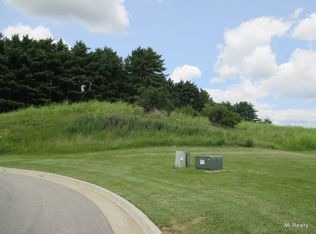 736 Kings Ct, Brownsville, WI 53006