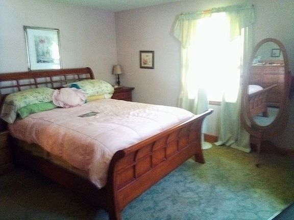 5th image of 78 Huntington Ct