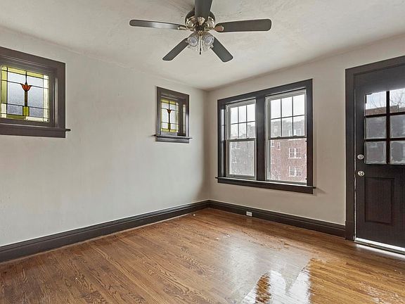 4th image of 4947-4949 Lindenwood Ave