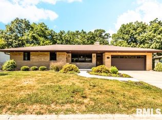 121 Kaskaskia Ct, East Peoria, IL 61611
