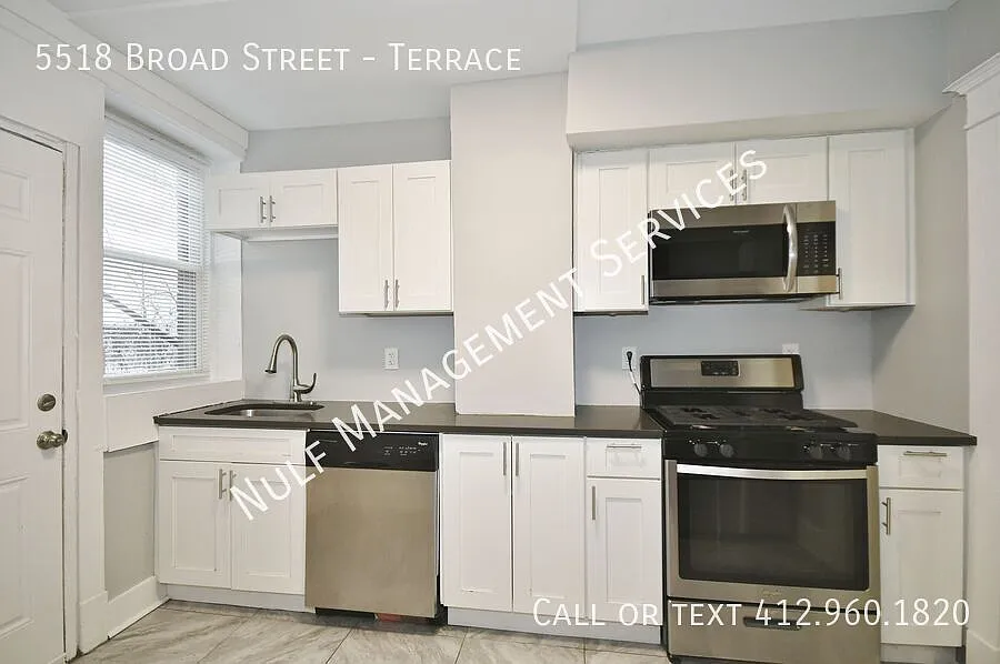 Photo 1 of 8 - 5518 Broad St #TERRACE - Pittsburgh, PA Primary Photo - 5518 Broad St #TERRACE