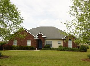 95 Papershell Dr, Fort Valley, GA 31030