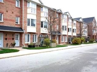 151 Townsgate Dr Unit 44, Vaughan, ON L4J 8J7