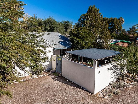 3rd image of 4017 E Paseo Dorado
