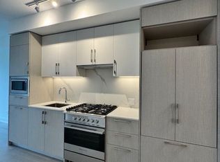 8 Manor Rd W #608, Toronto, ON M5P1E7