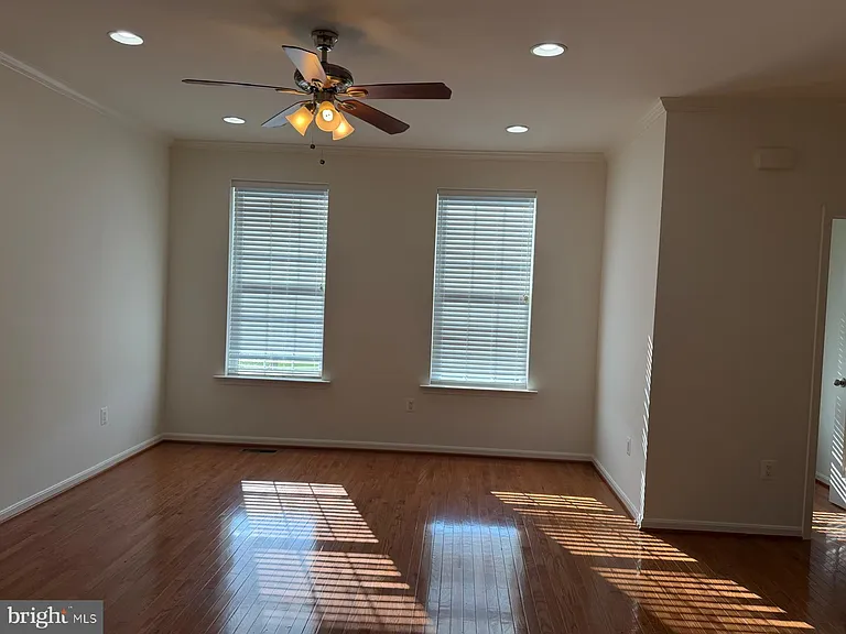 25646 Pleasant Valley Rd — Photo 8