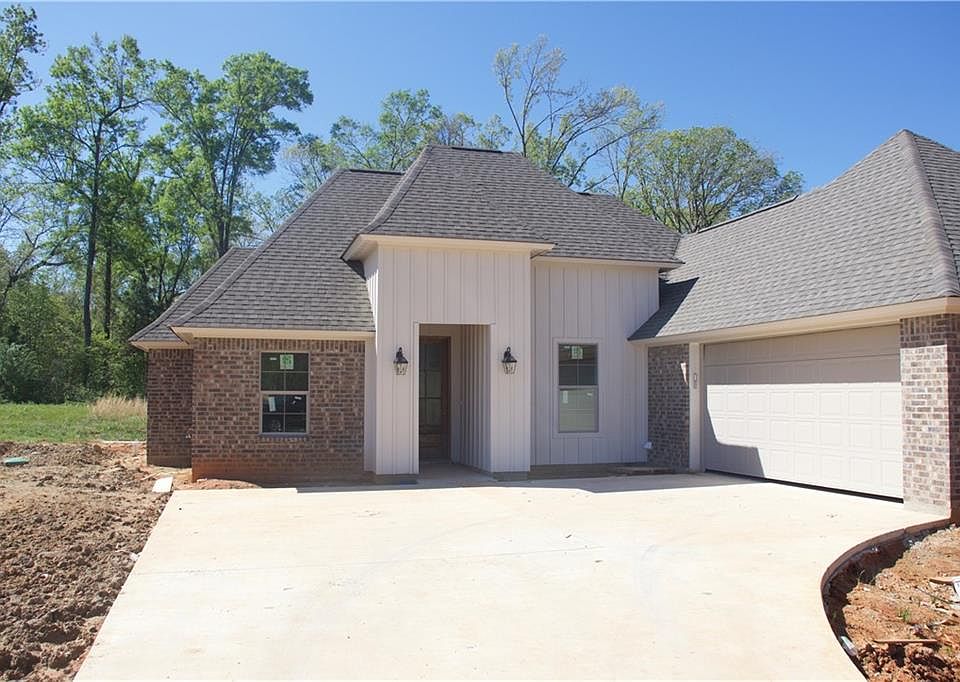 1st image of 108 Madalyn Dr
