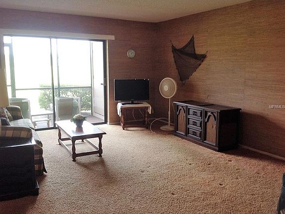 2nd image of 219 Mary Dr #219