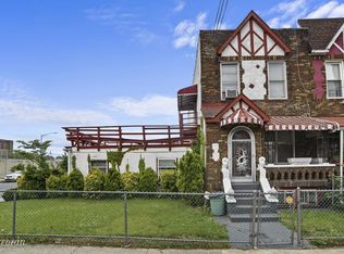 702 Maple St, Brooklyn, NY 11203