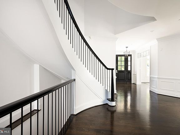 4th image of 8014 Aberdeen Rd