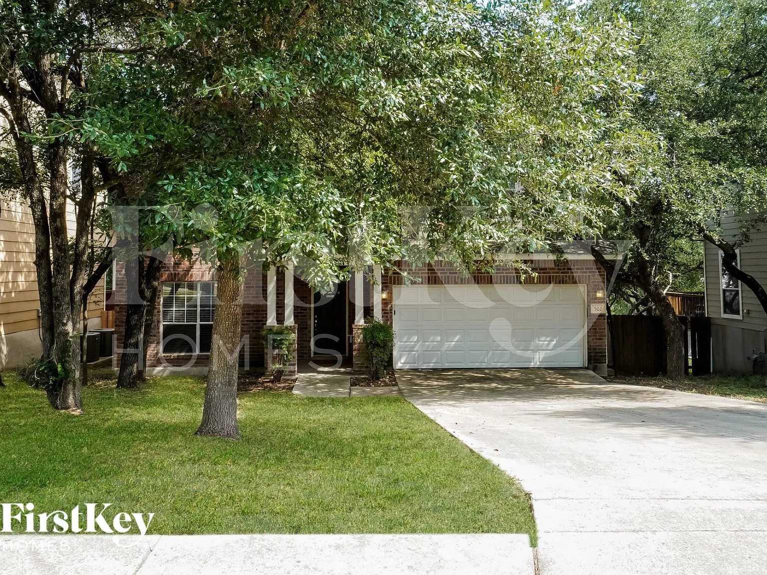 4 bed, 2.5 bath, 2670 sqft, $1,940 — Photo 1