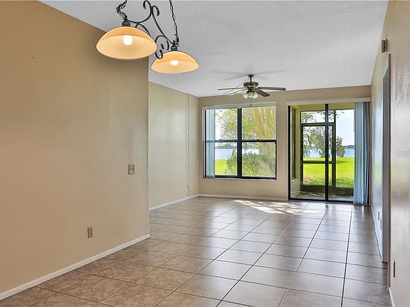 3rd image of 502 Sweet Bay Cir