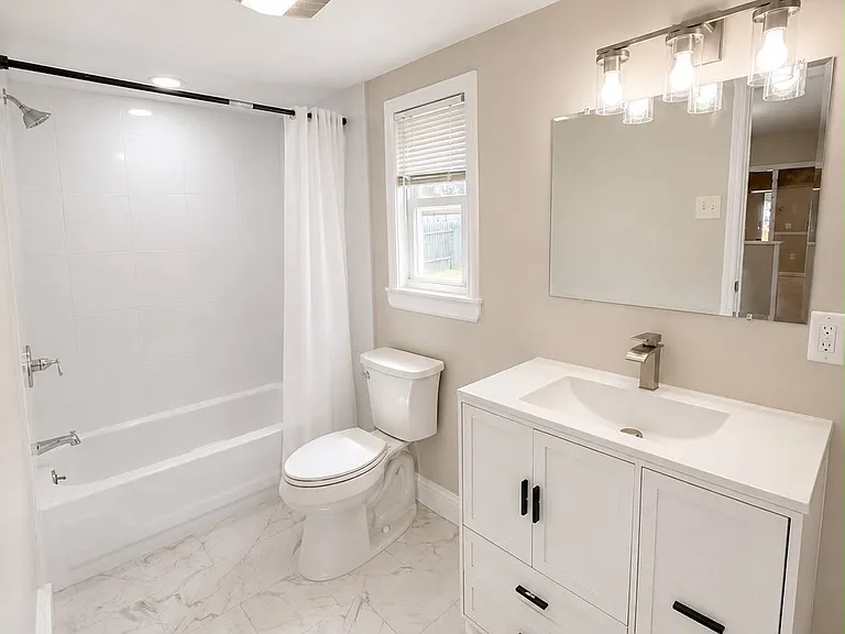 22 Leland Ave — Photo 8