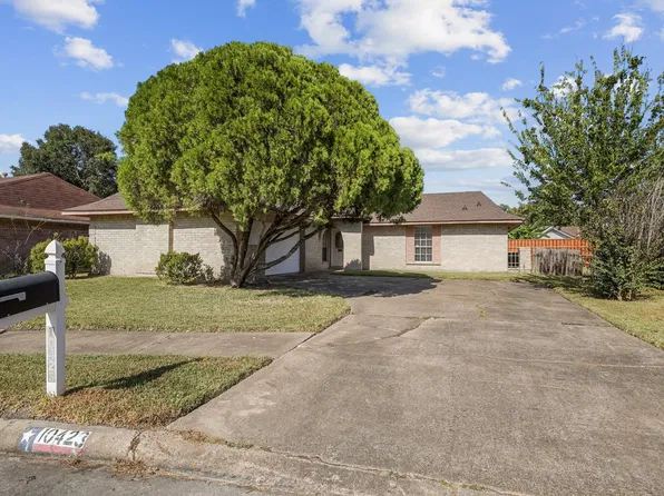 10423 Sageburrow Dr, Houston, TX 77089