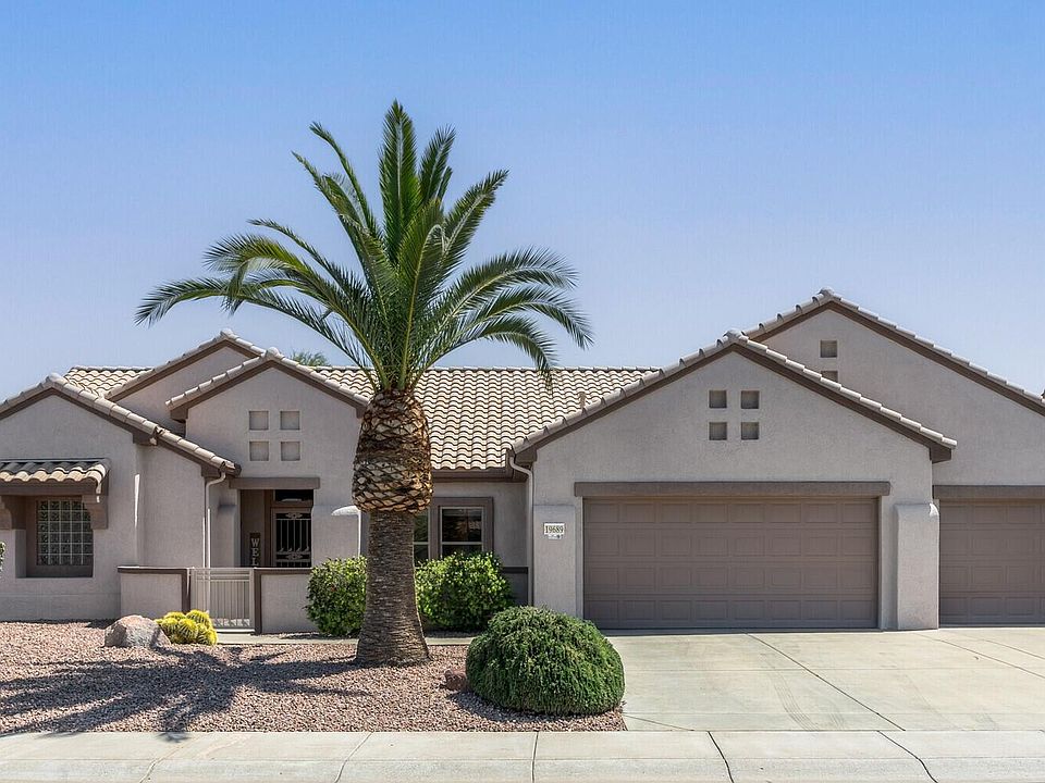 1st image of 19689 N SHINNECOCK Drive