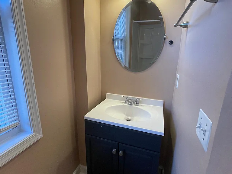 723 S Bond St #2R — Photo 10