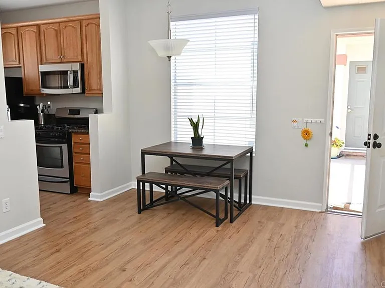 10880 Sabre Hill Dr #298 — Photo 2