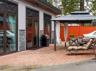 1171 Handsworth Rd, North Vancouver, BC V7R 2A9