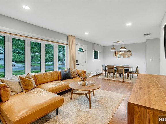 2nd image of 57 Stonefield Rd
