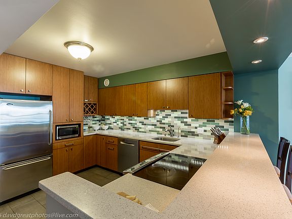 Breakfast bar