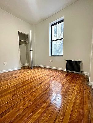 5th image of 31-18 35th St #D2