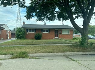 30327 Flanders Ave, Warren, MI