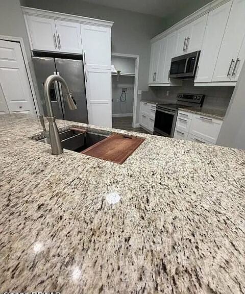 6807 Henno Ct — Photo 23