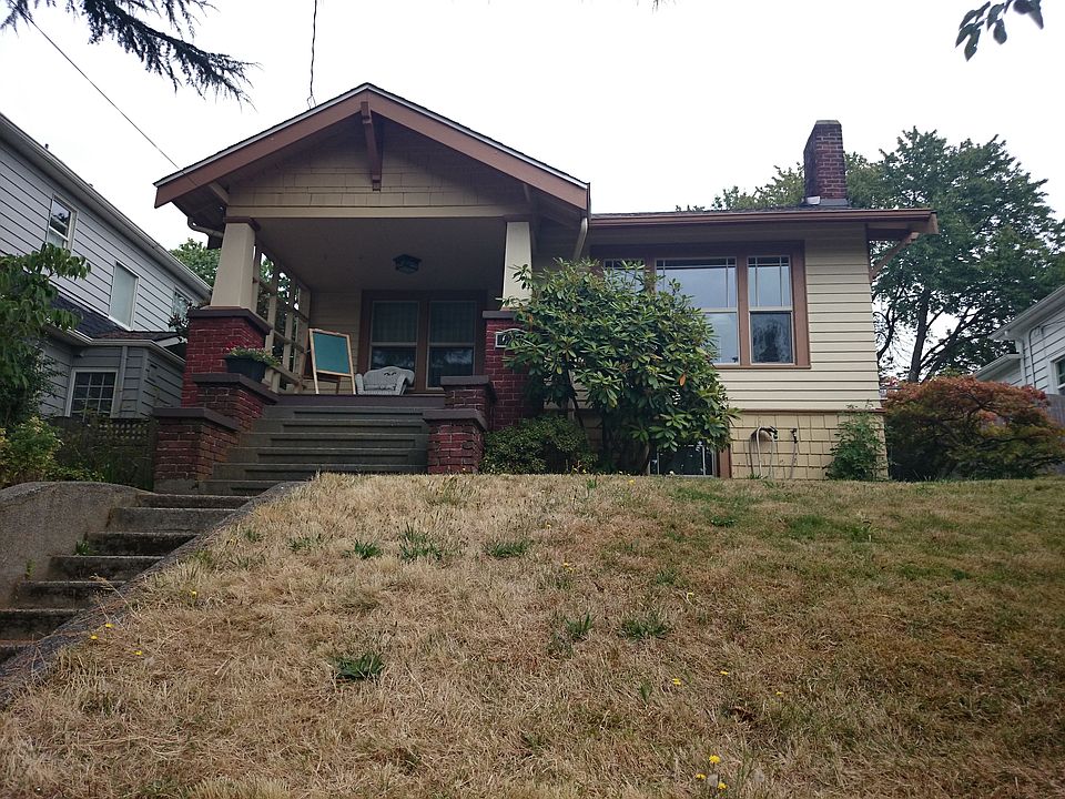 2nd image of 6258 Palatine Ave N
