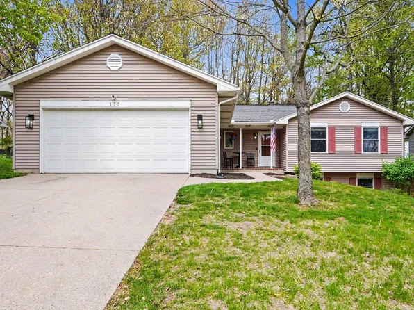 177 Glen Eagle Dr NE, Rockford, MI 49341