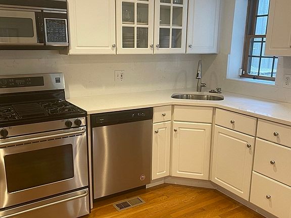 2nd image of 591 E 2nd St #1