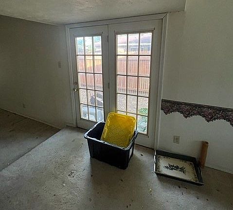 5th image of 2825 Landershire Ln