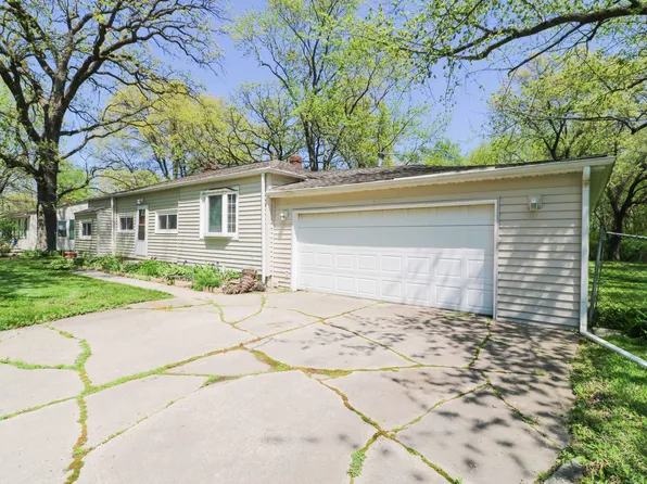 6325 Kentucky Pl, Merrillville, IN 46410