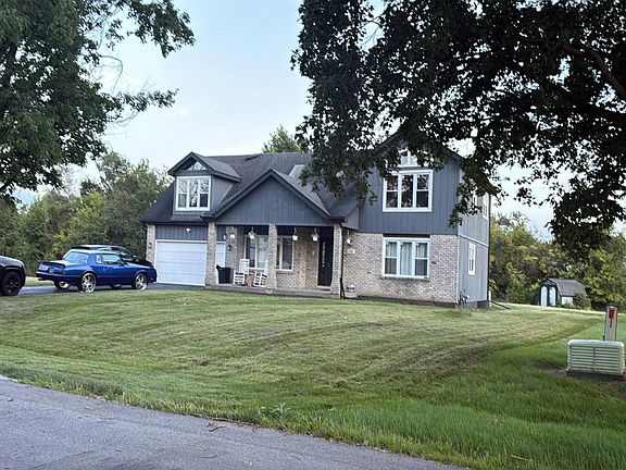 2nd image of 2961 E Shagbark Trl