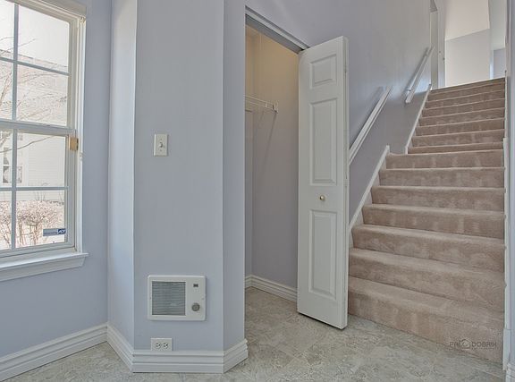 4th image of 2032 Avalon Ct #J