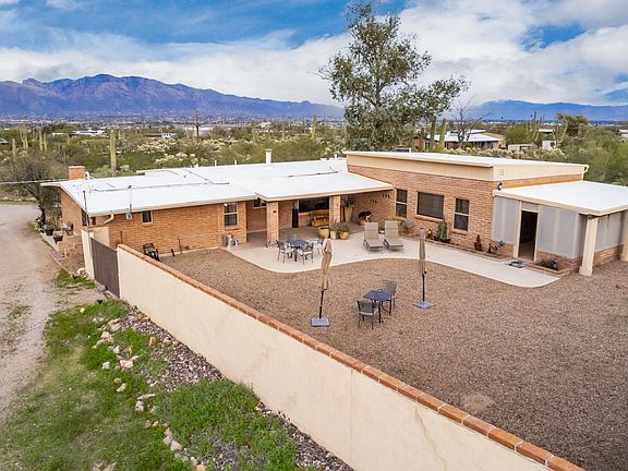 3rd image of 4251 W Camino Breve