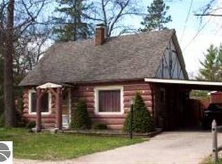 512 W 10th St, Mio, MI 48647