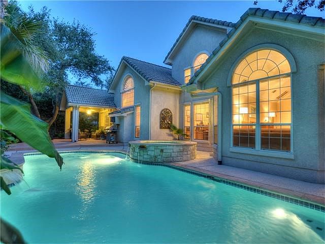 Beautiful pool, hot tub and waterfall. Private back yard