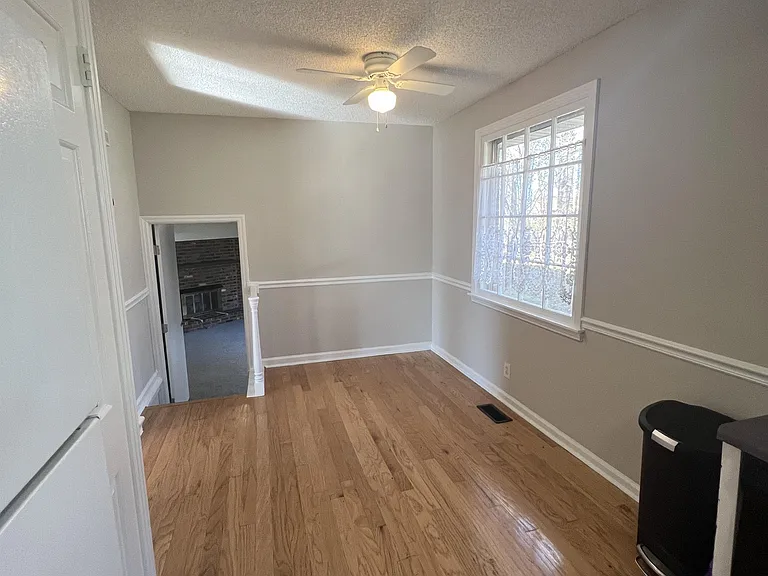 2900 Moss Spring Dr — Photo 4